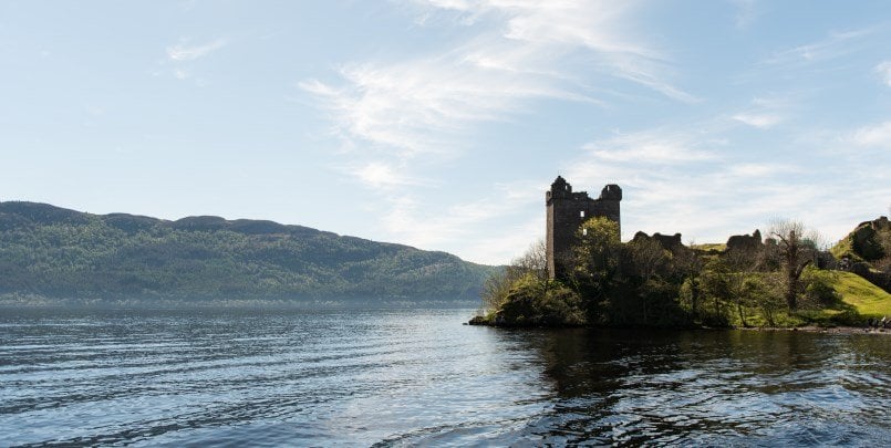 Urquhart Castle & Loch Ness 805 405