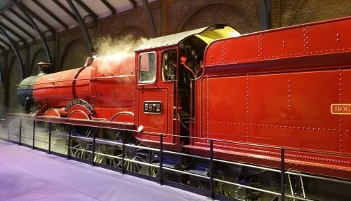 Warner Bros. Studio Tour – The Making of Harry Potter & Oxford Tour from London