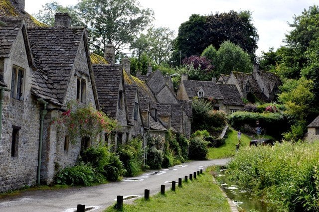 The charming village of Bibury!