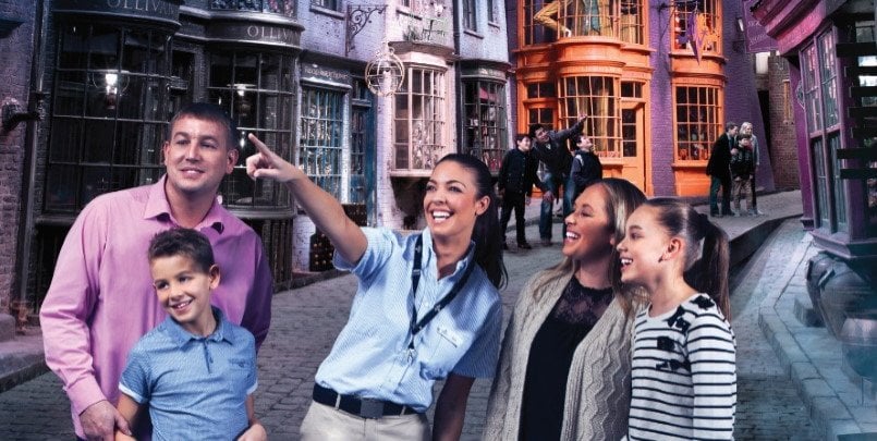 warner-studio-tour-guide 805