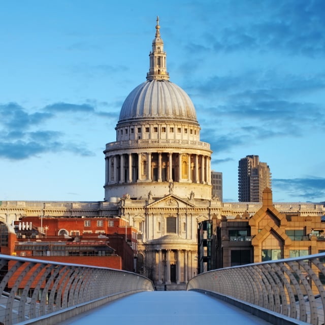 London St. Paul Cathedral UK at twilight