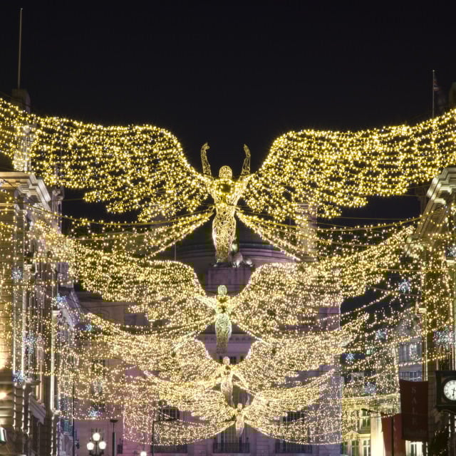 cruise boat hotel london Christmas Regent Street 2