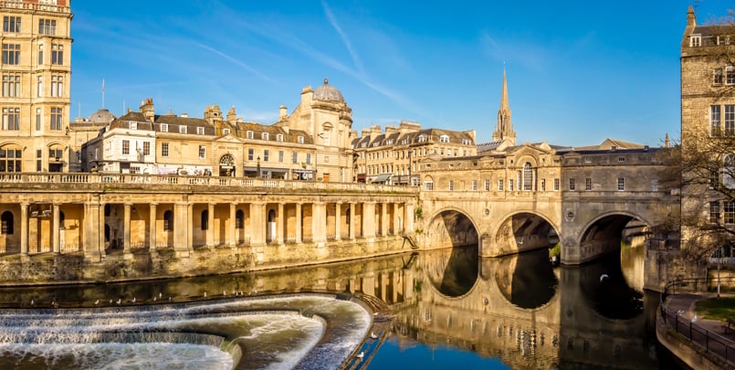 Aerial view of Pulteney bridge in Bath, England